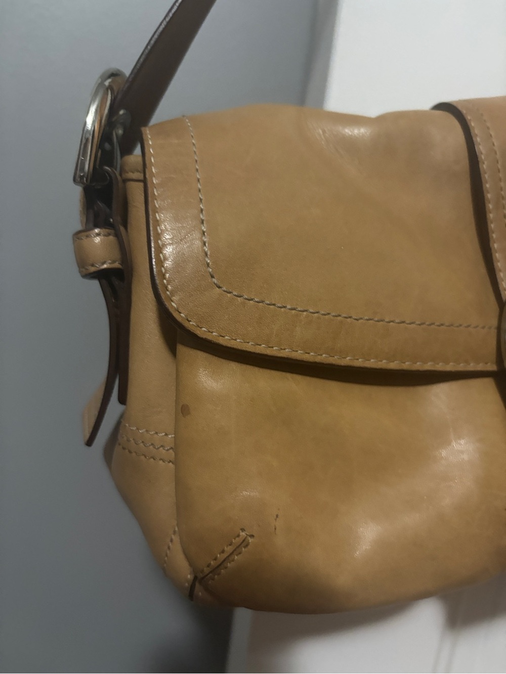 2005 Double Pocket Coach Beige Leather Soho - Picture 3 of 8